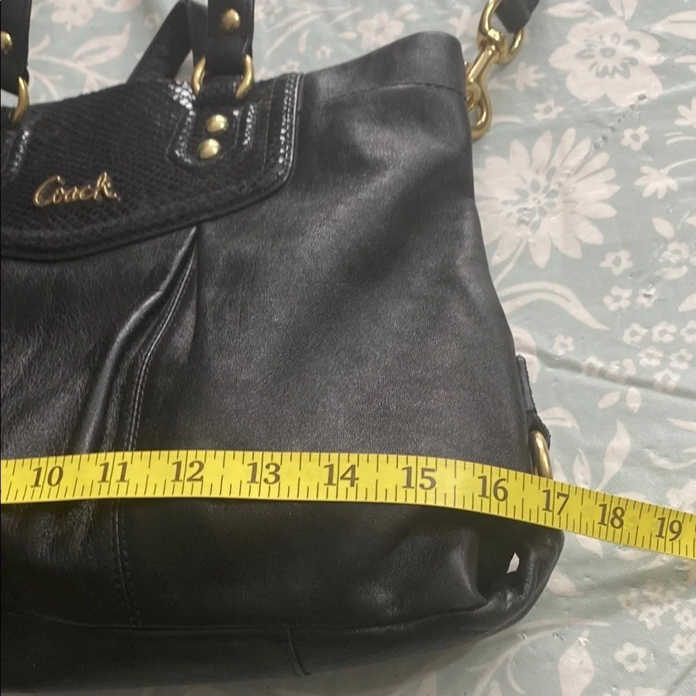 Authentic Coach Ashley Python. Excellent condition - Picture 9 of 13